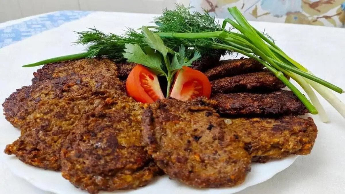 طرز تهیه کتلت گوشت و بادمجان، یک شام خوشمزه و مقوی