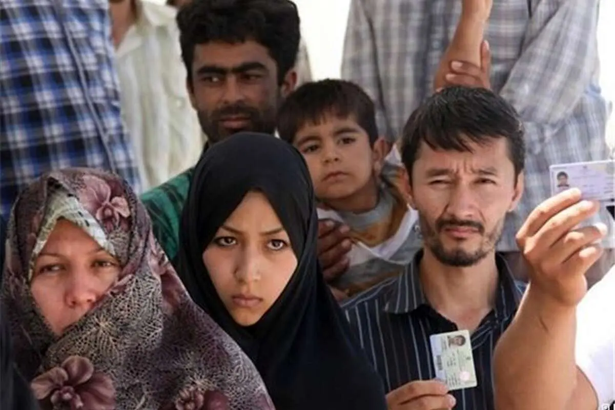 اتباع خارجی صاحب کارت شناسه ملی و سیم کارت میشوند