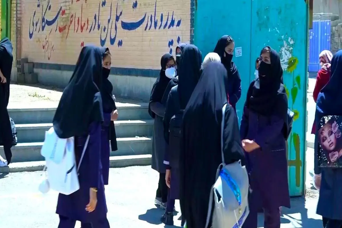 اعتراضات دانش آموزان در مدارس؛ یک موضوع روانی است؟