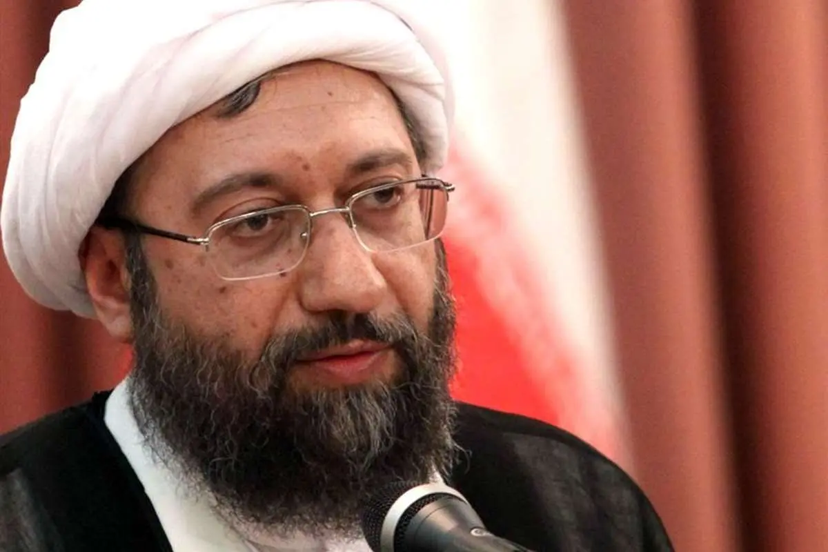 برخی کارمندان دولت، میلیاردها پول به جیب زدهاند