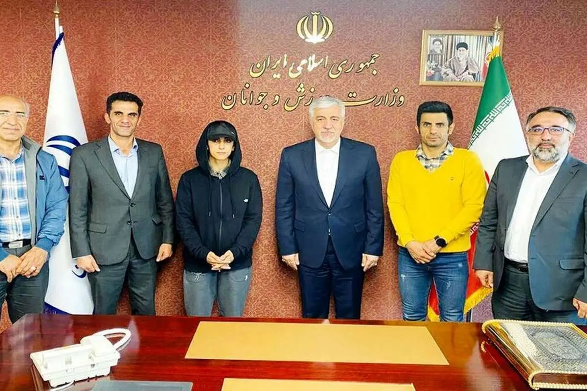 باز هم مشهد؛ این بار مسئله الناز رکابی