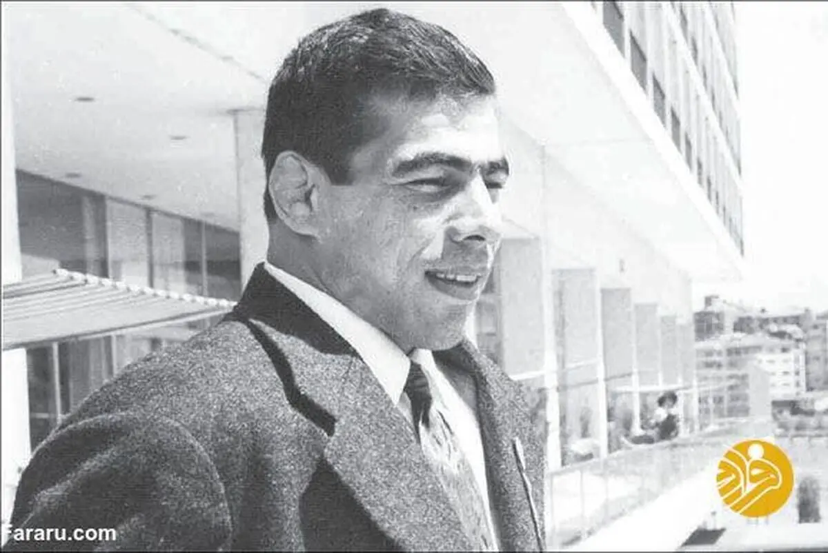 (عکس) حذف کراوات از مجسمه تختی!