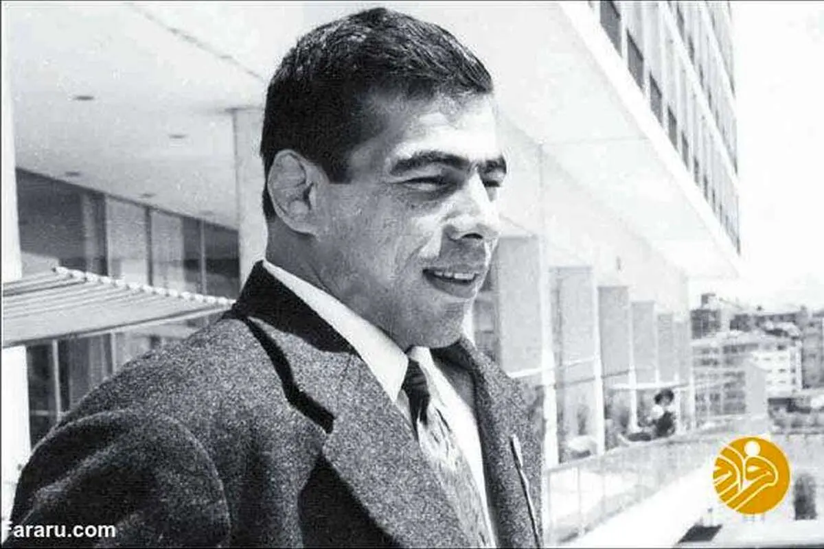 (عکس) حذف کراوات از مجسمه تختی!