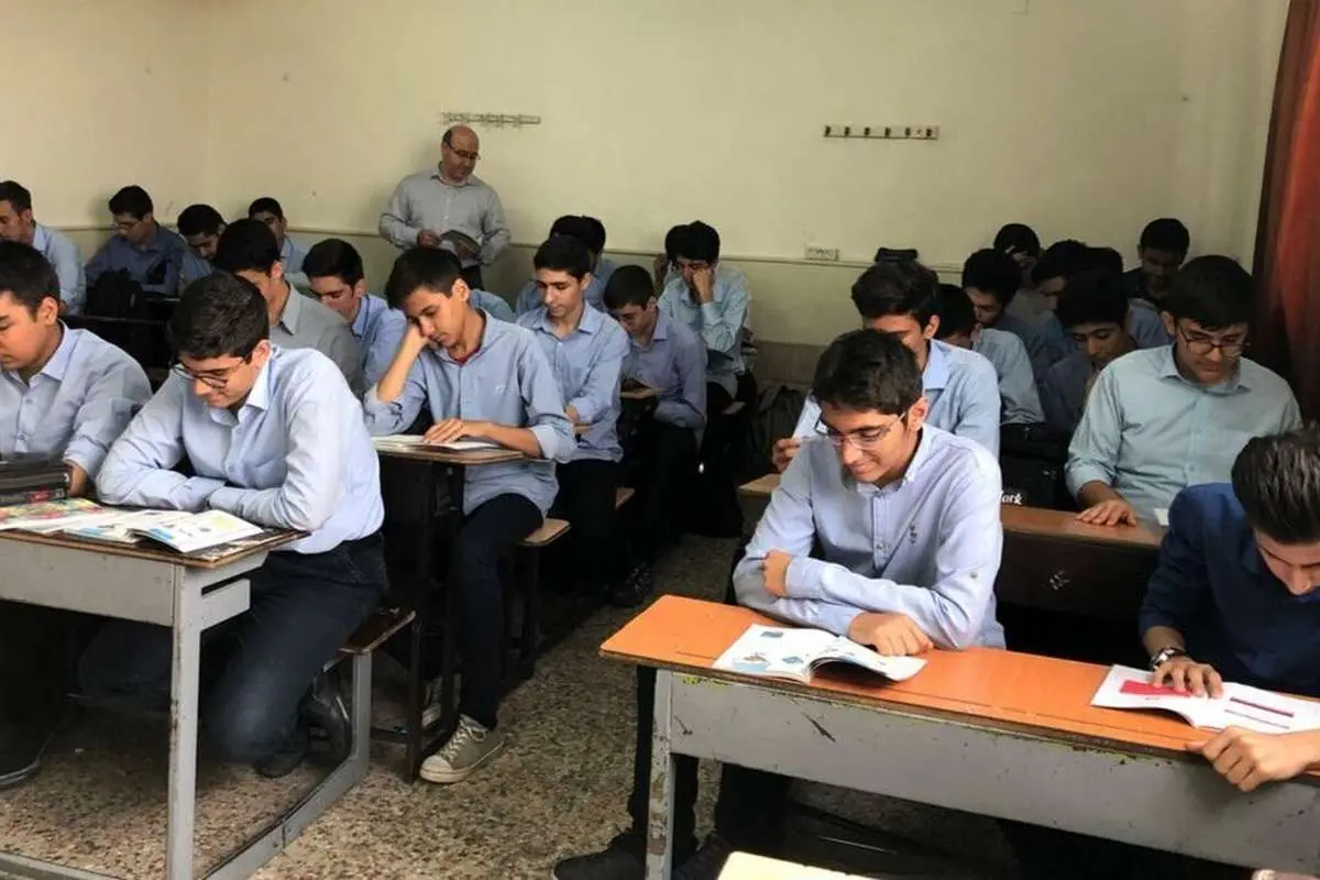 انتخاب زبان خارجی در مدارس اختیاری میشود