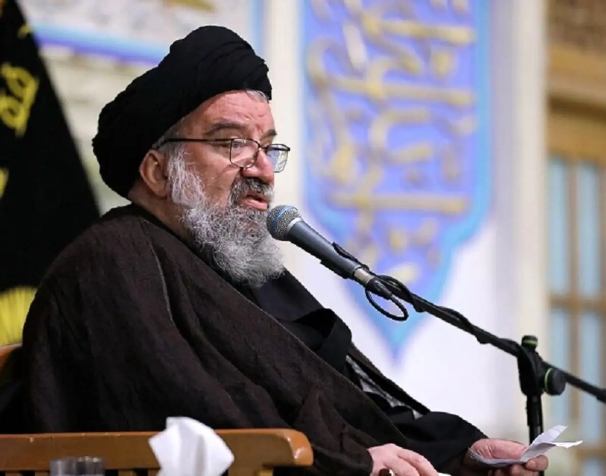 احمد خاتمی: فکر دانش‌آموزان نباید دست معلمان مخالف انقلاب باشد