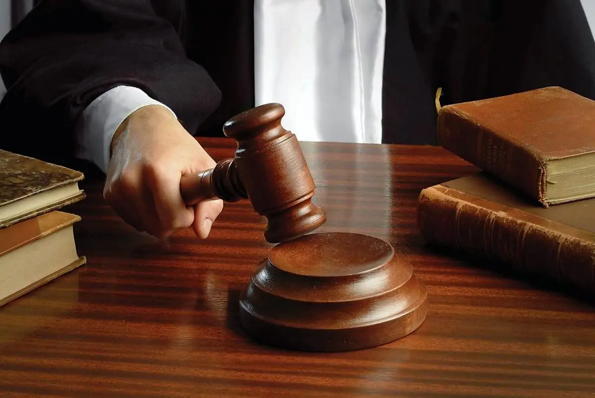 نحوه شکایت از وکیل چگونه است و به چه روشی انجام می‌شود؟