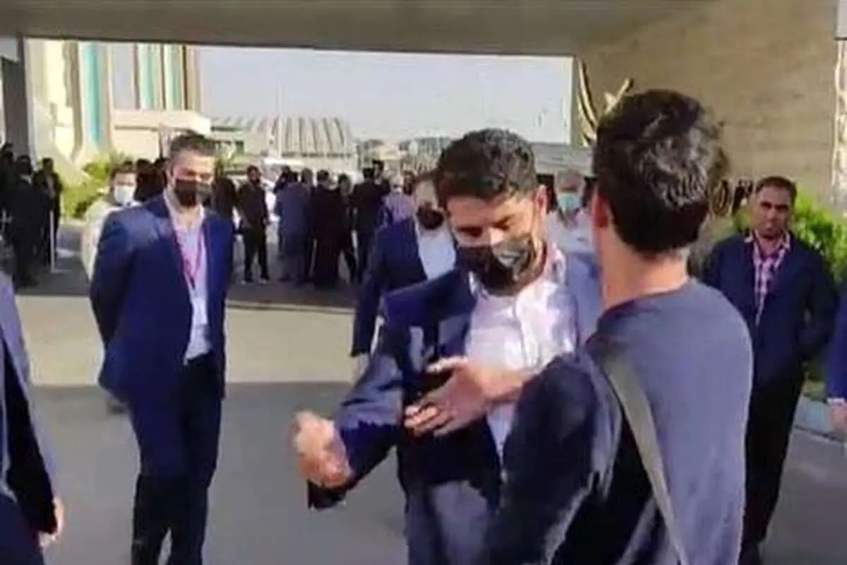 (ویدئو) بیاحترامی به خبرنگاران هنگام بازگشت تیم ملی فوتبال ساحلی