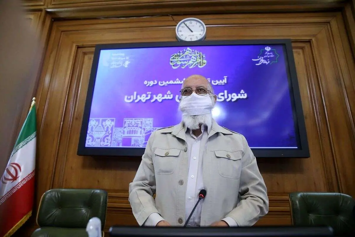 چمران: رانندگان اتوبوس مجاز به دریافت وجه نقد از مسافران نیستند