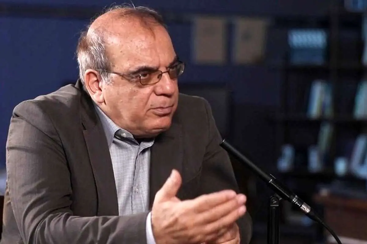 عباس عبدی: کشور به امید خدا رها شده
