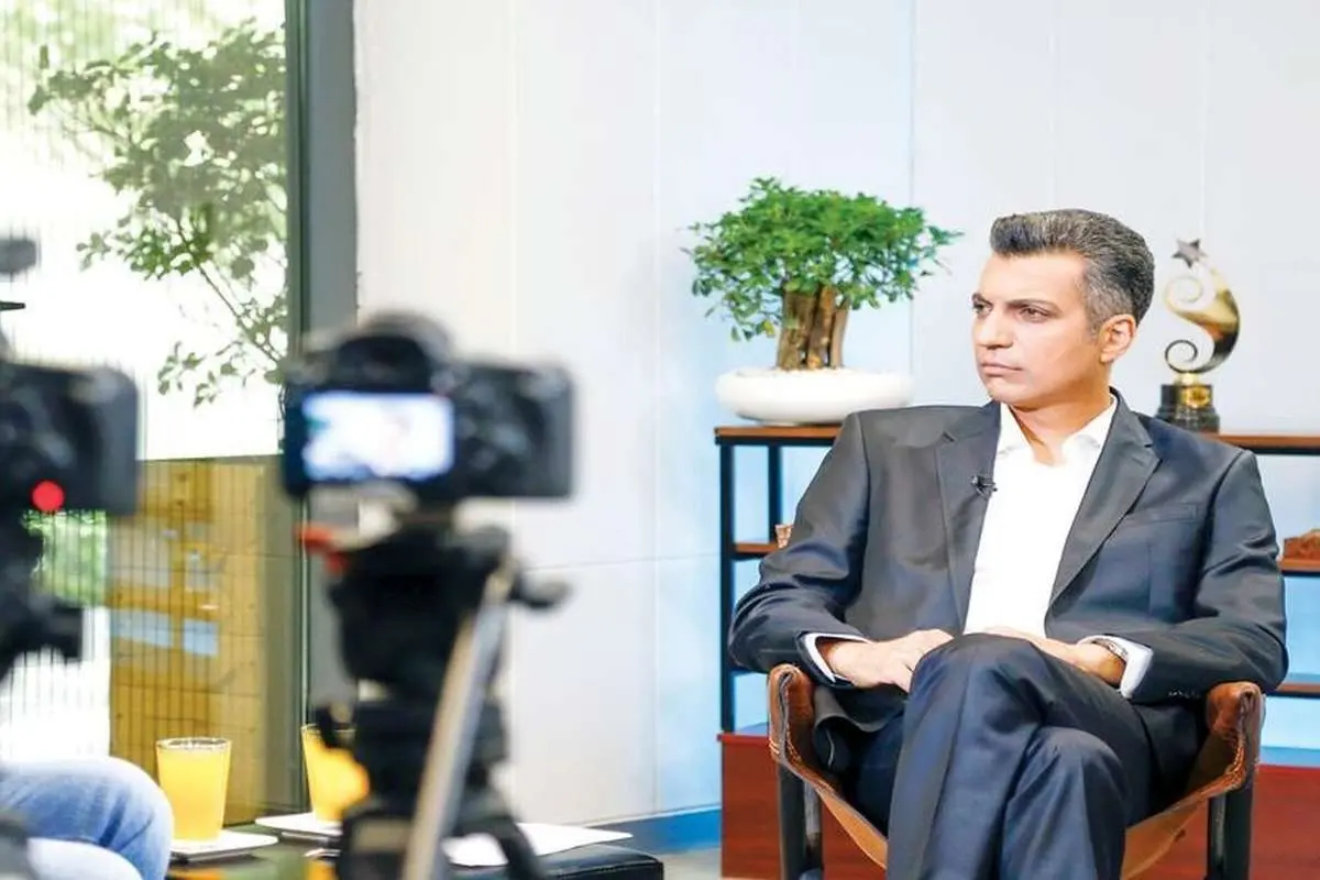 آن روی عادل فردوسی‌پور