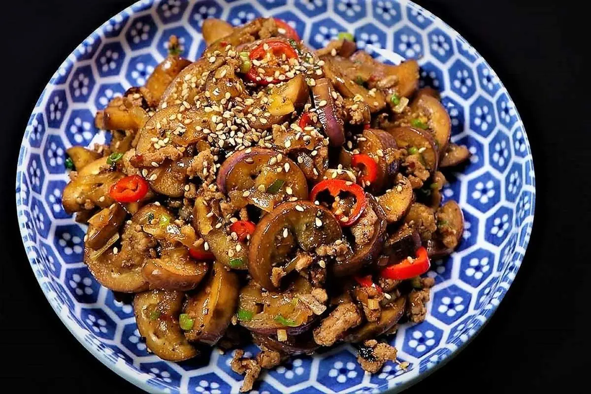 طرز تهیه خوارک قارچ و بادمجان؛ ویژه گیاه‌خواران
