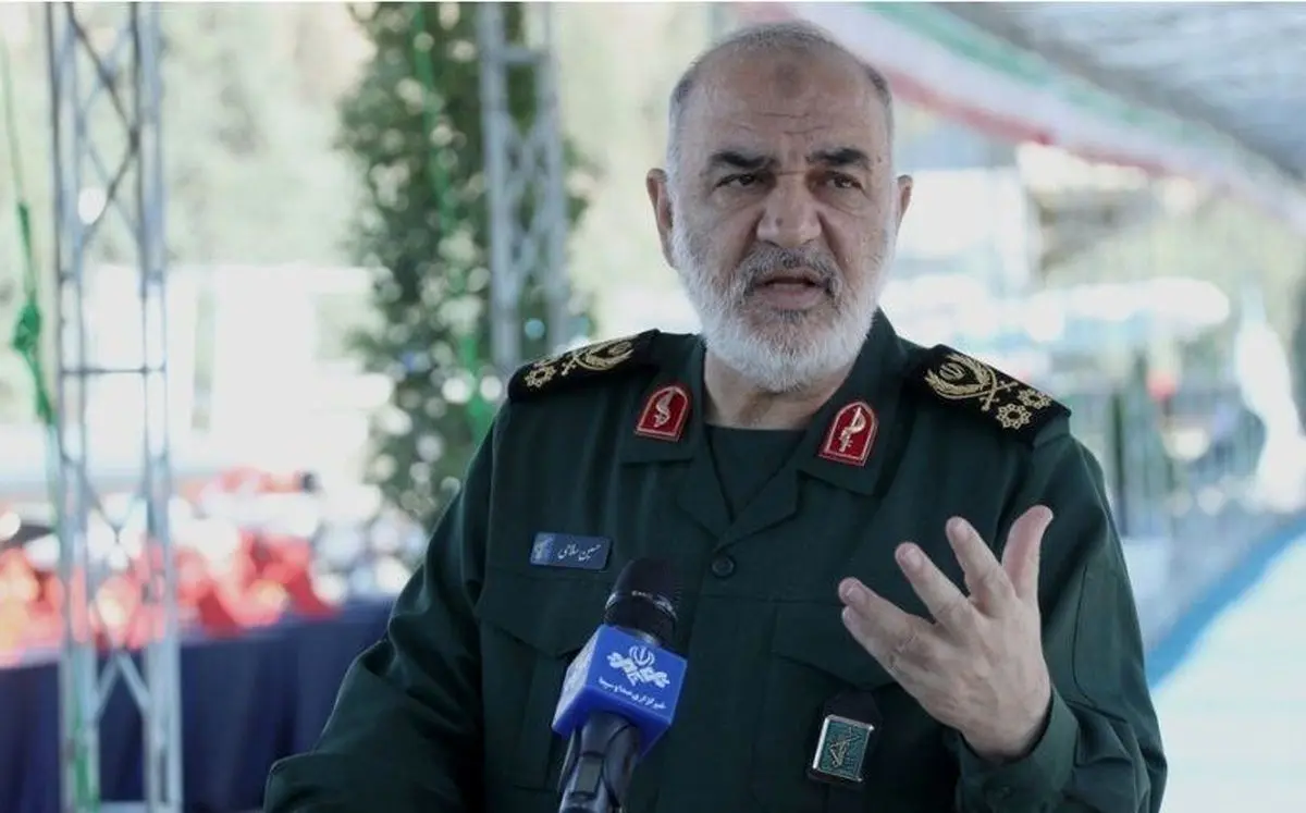 فرمانده سپاه: دوست دارند خیابان‌های ما مملو از شراب‌خانه‌ باشد