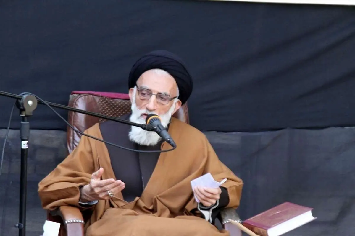 خطیب جمعه همدان: ما عمامه به سرها هیچکاره هستیم، به امدادهای غیبی خداوند امید داریم