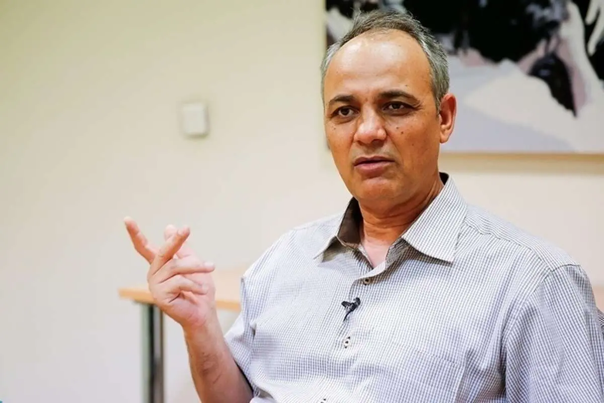 خداحافظی احمد زیدآبادی با سیاست: این صحنه را ترک میکنم