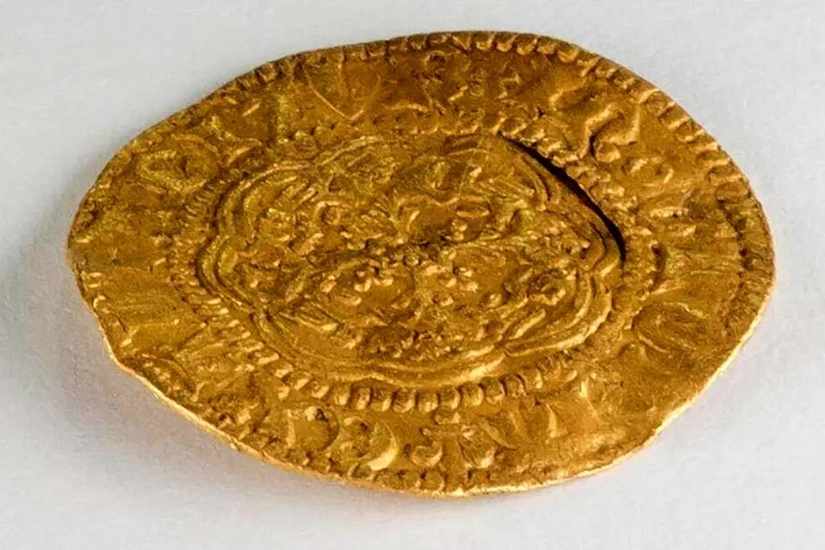 کشف سکه انگلیسی ۶۰۰ساله توسط مورخ آماتور