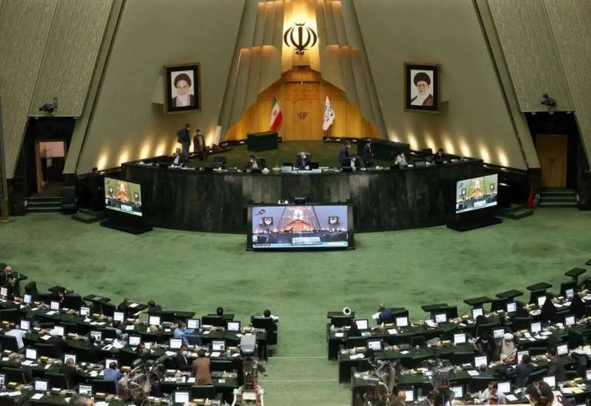 طرح نمایندگان برای ممنوع‌الخروج کردن دانشجویان در صورت هنجارشکنی در دانشگاه