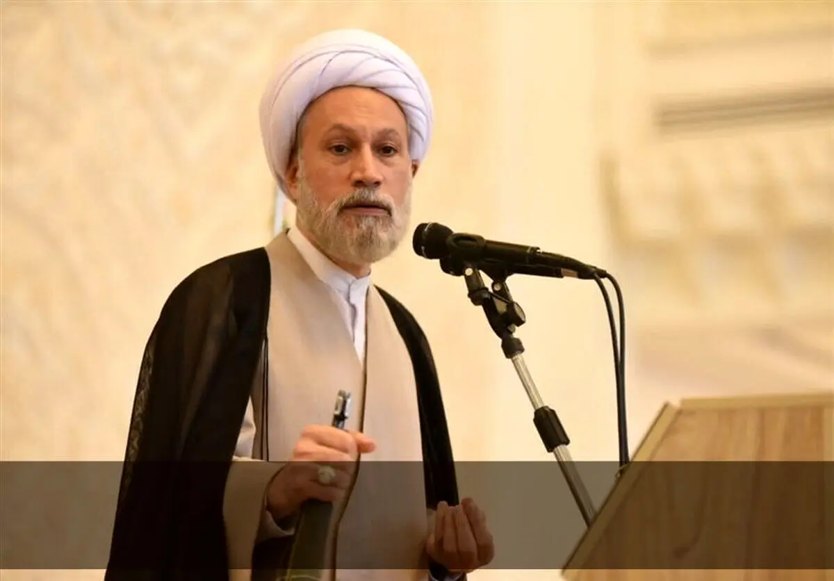 امام جمعه شیراز: بچه‌های ایران، خودشان موشک قاره‌پیما ساختند