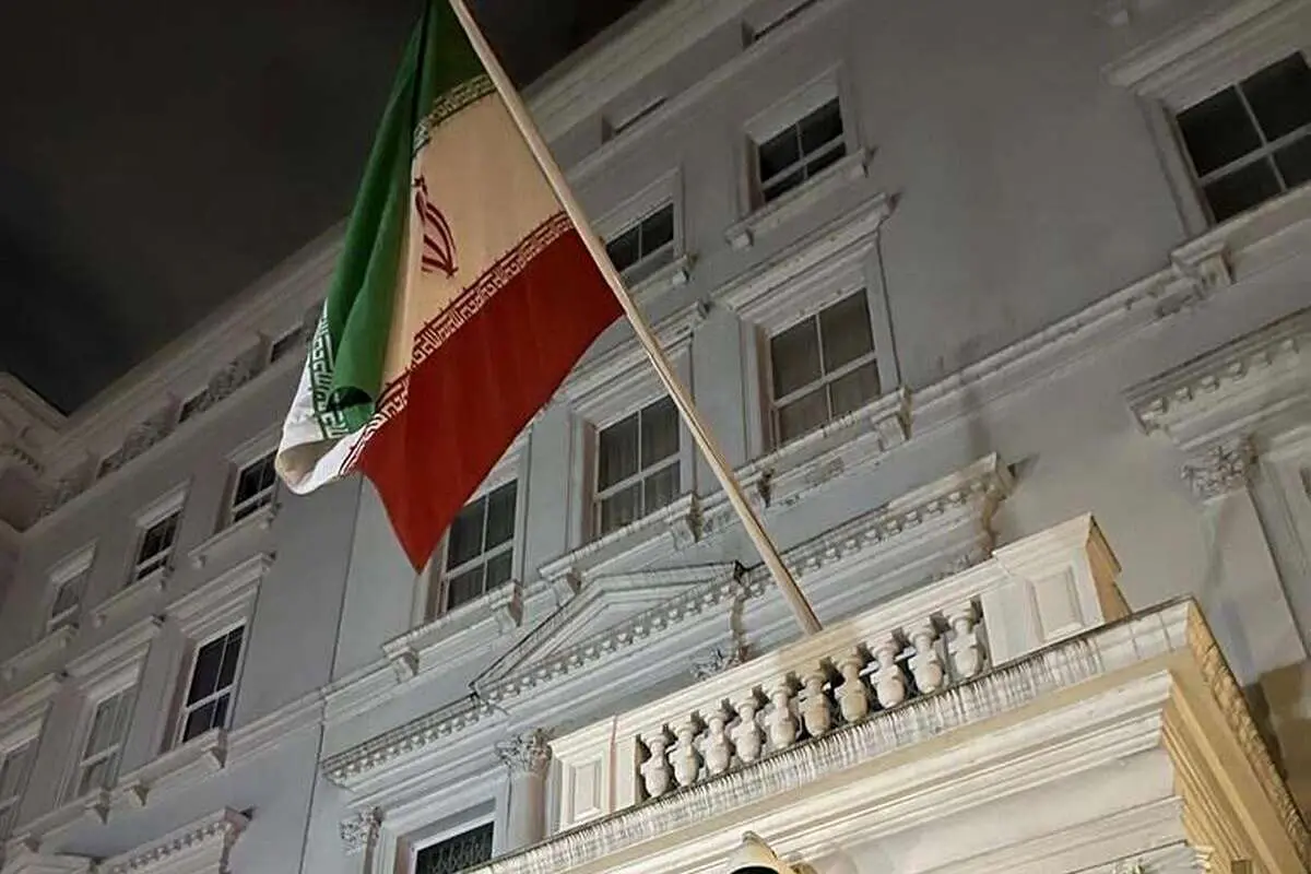 انگلیس کاردار ایران را احضار کرد