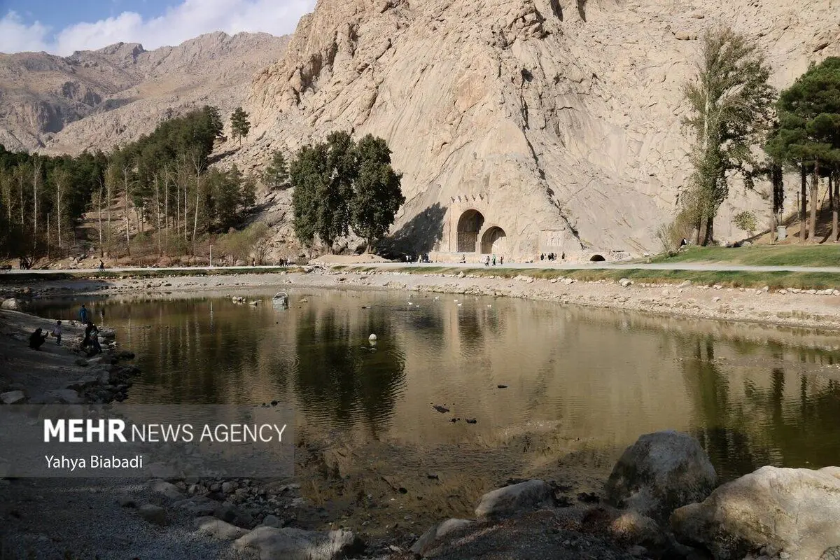 (تصاویر) شوک خشک شدن دریاچه تاریخی طاق بستان