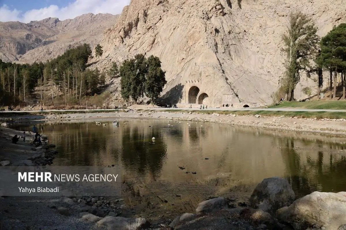 (تصاویر) شوک خشک شدن دریاچه تاریخی طاق بستان