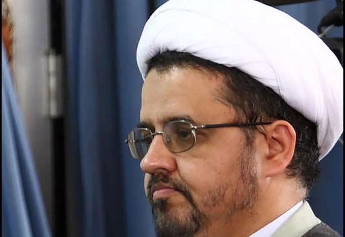 محمد مطهری: عمامه‌پرانان واقعی کسانی‌اند که رسالت روحانیت را تملق‌گویی از نظام می‌دانند