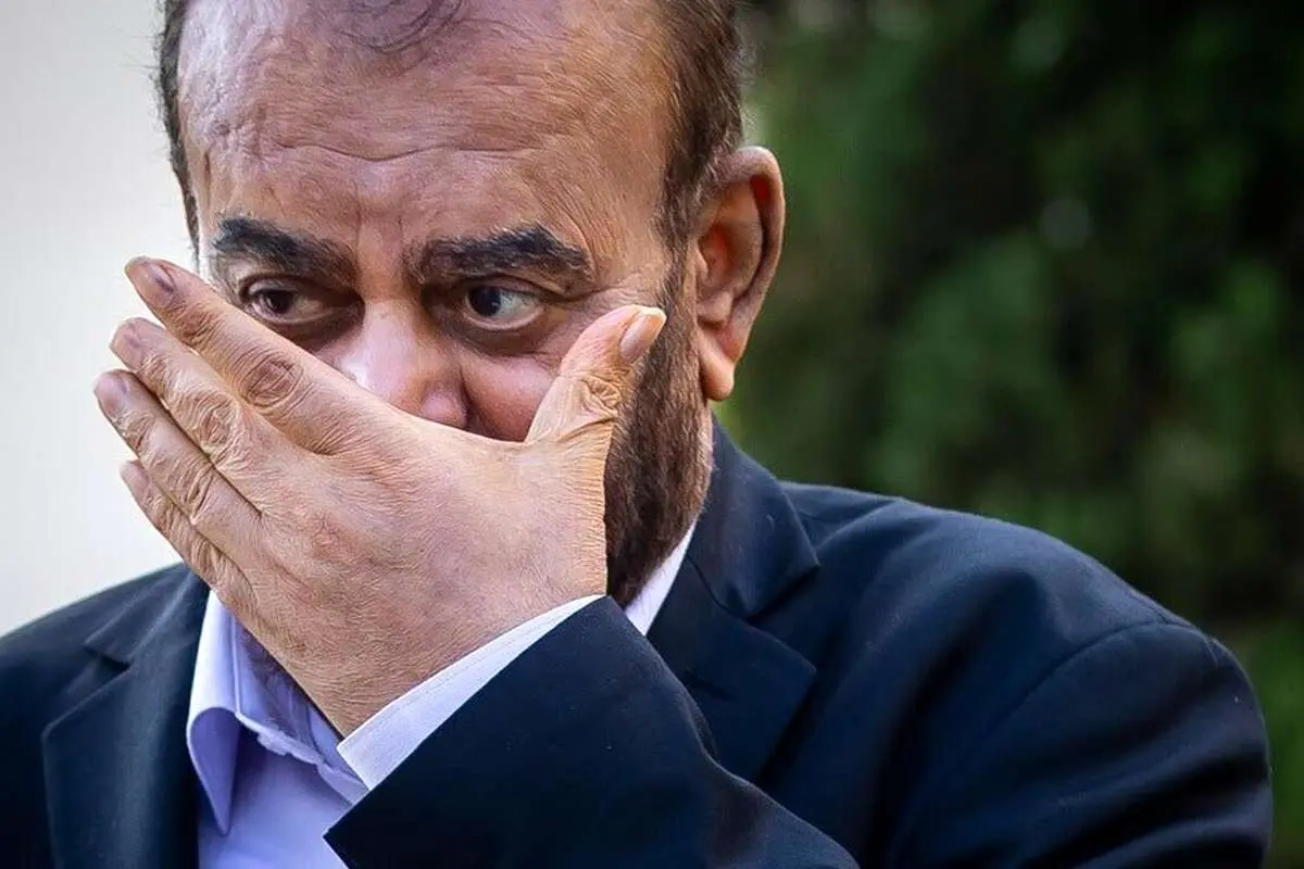«حین عبور از فرودگاه امام در کنار مهمانان خارجی خجالت میکشم»