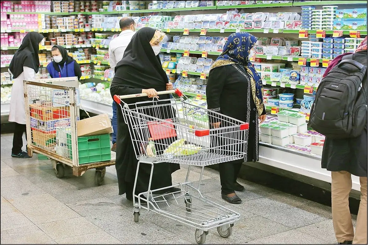 کیهان: تورم نداریم، اگر هم داریم به خاطر جنگ اوکراین است!