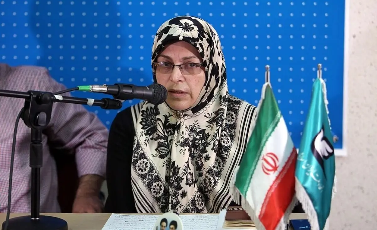 آذر منصوری: اصرار بر بازداشت و احکام سنگین به سخره گرفتن گفتگو است