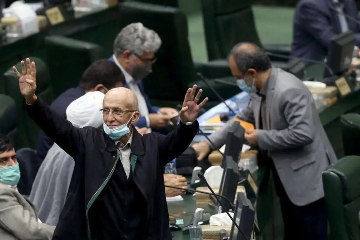 مشاور قالیباف: باید نوباوه پاسخگوی تهمت جعلی‌اش به رییس مجلس باشد