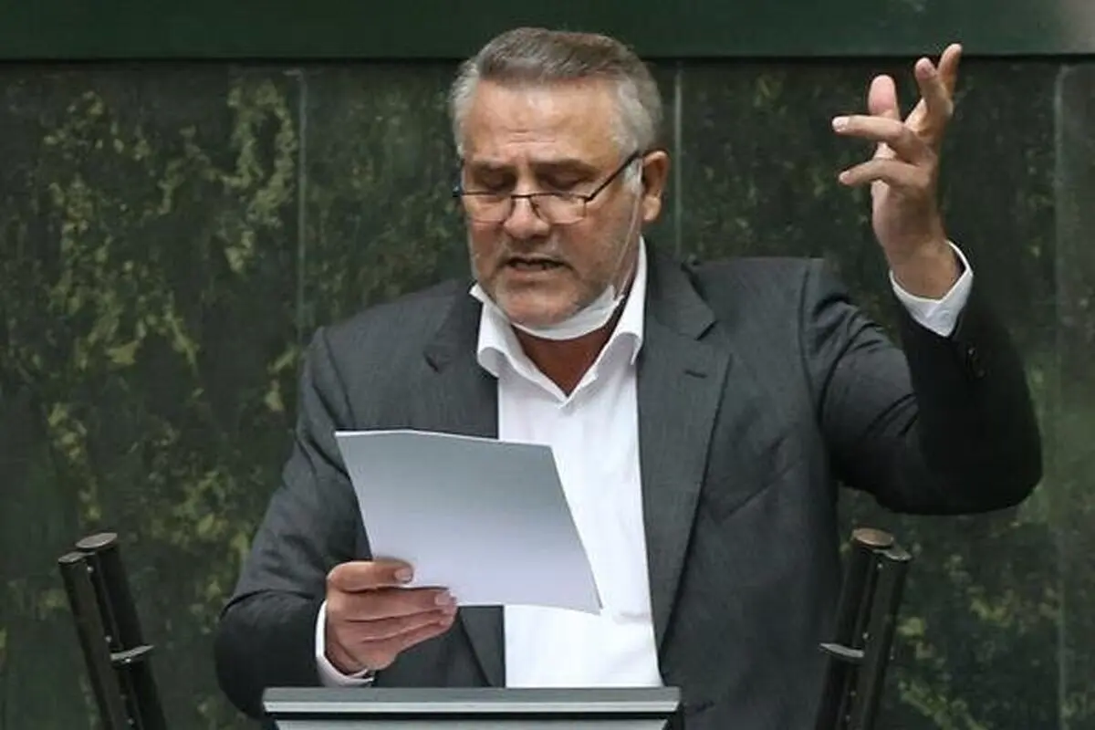 نماینده مجلس: شادی نکردن فوتبالیست‌ها انشالله به خاطر شاهچراغ است