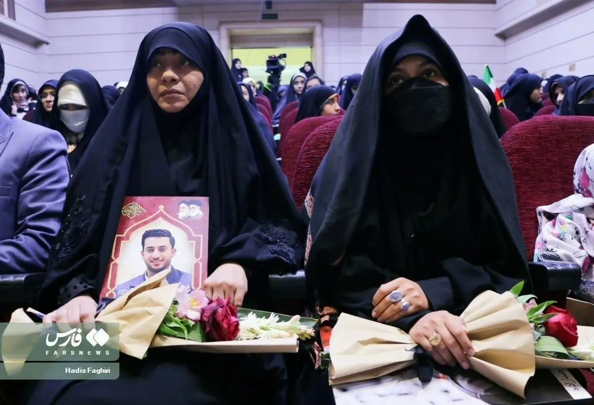 (تصاویر) همایش دختران حاج قاسم در مشهد