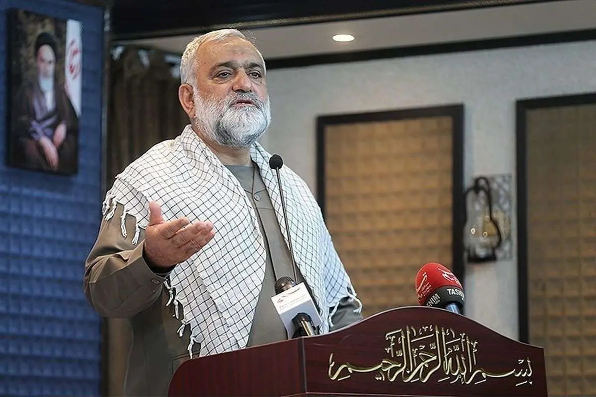 «در اغتشاشات افراد بیگانه را به شهادت می‌رساندند تا به پای نظام بنویسند»