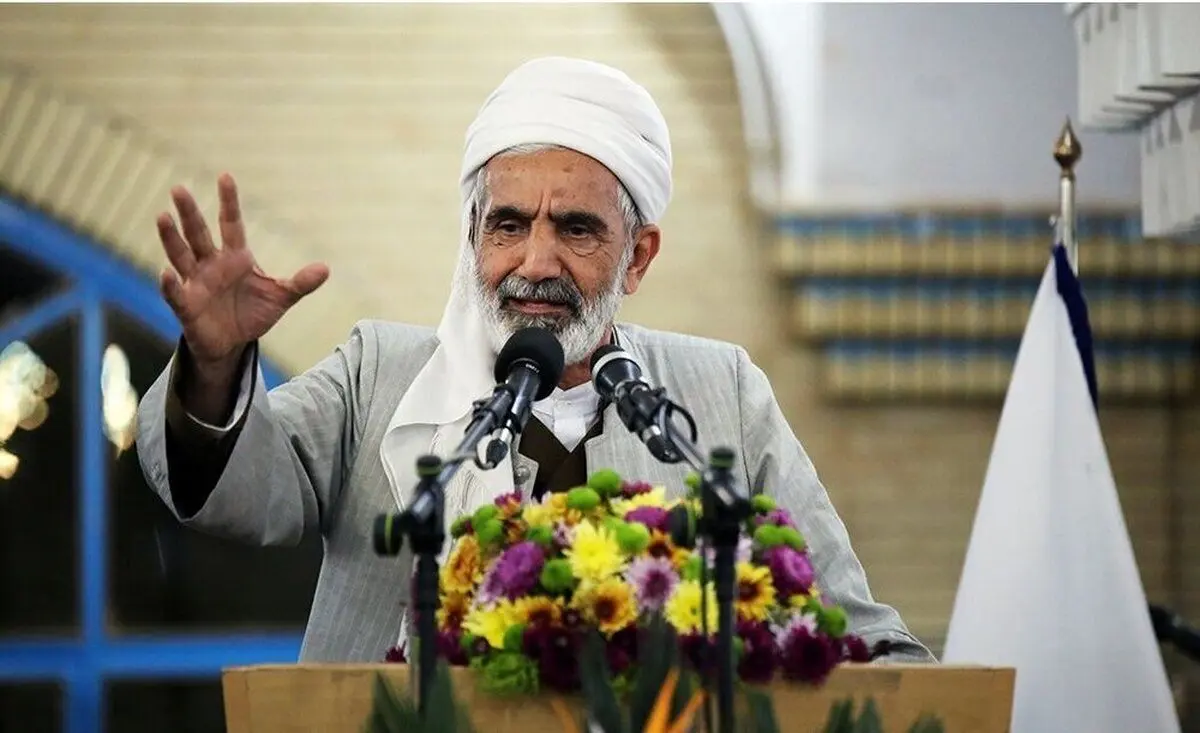 امام جمعه سنندج: جوانان و نیروهای امنیتی از بکارگیری اسلحه و خشونت ضد یکدیگر حذر کنند