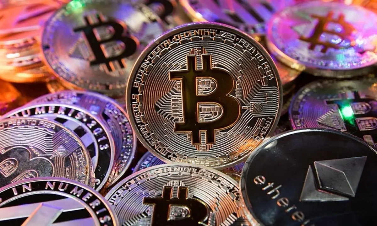 قیمت‌ها در بازار ارز دیجیتال شنبه پنج آذر ۱۴۰۱؛ جهش ۱۵ درصدی دوج‌کوین در یک روز