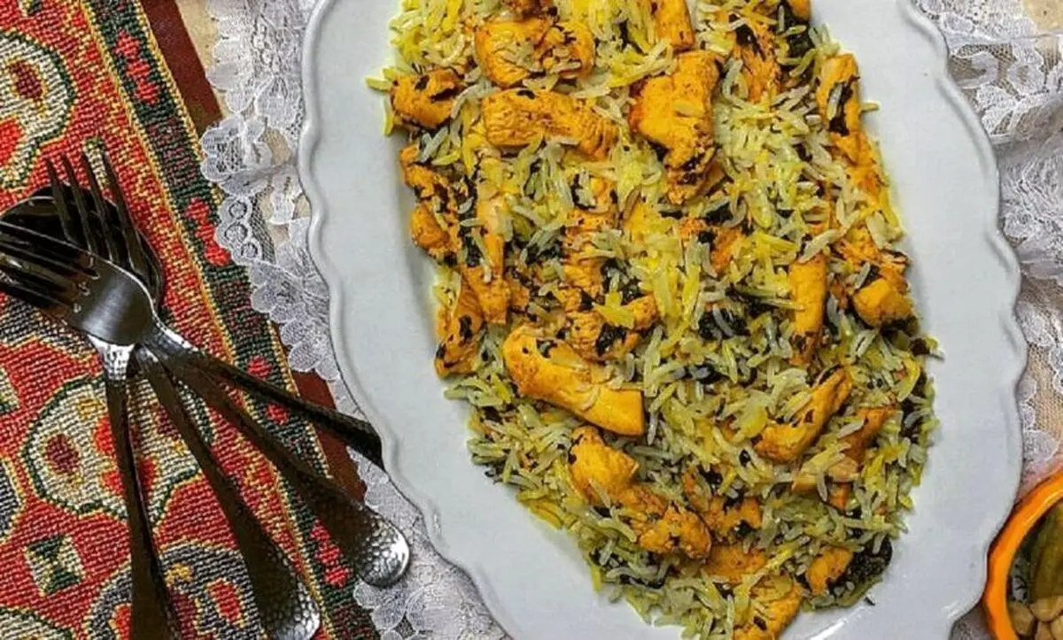 طرز تهیه جعفری پلو، غذایی خوشمزه و سرشار از ویتامین
