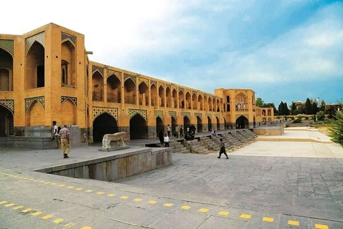 فرونشست به یک کیلومتری بناهای تاریخی اصفهان رسید