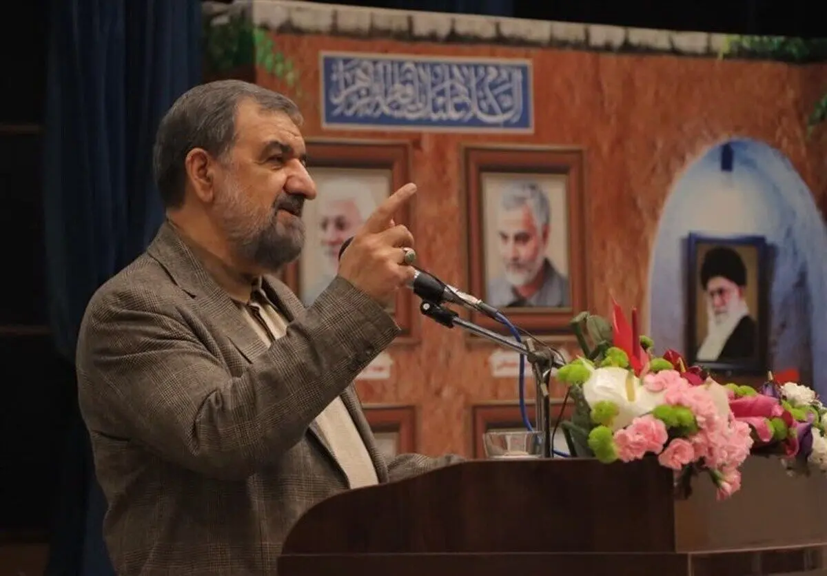 انتقاد تند محسن رضایی از برخی نمایندگان: سخنرانی نکنید، به وزارتخانه‎ها بروید و مشکلات را پیگیری کنید