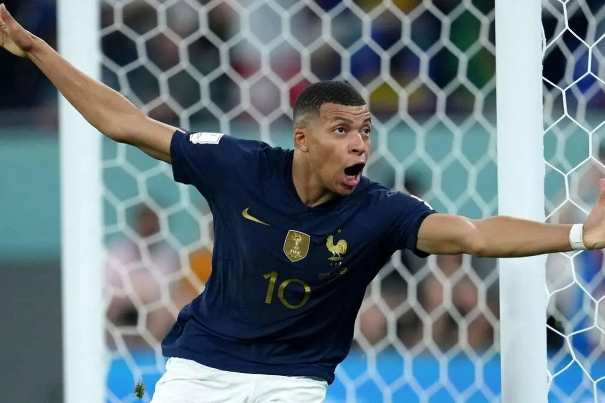 عکس پربحث امباپه با دختر ترامپ