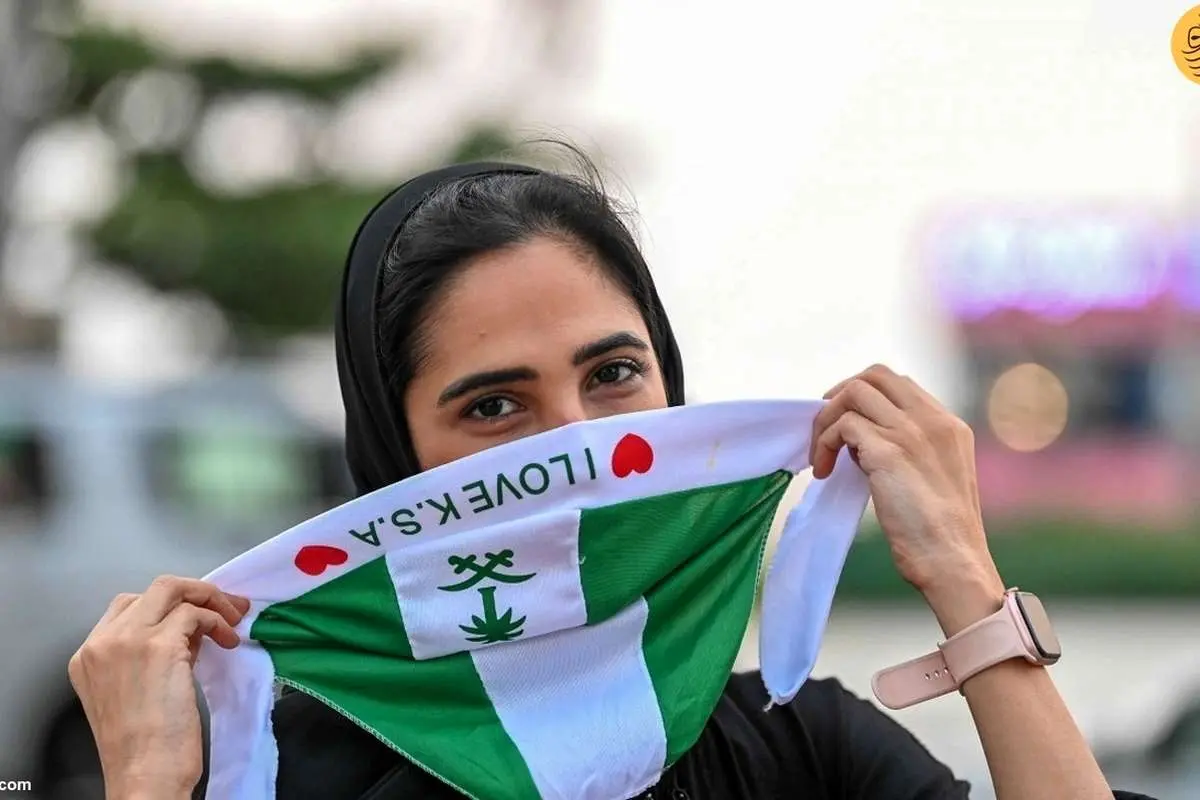 (ویدئو) شهروندان عربستانی جام جهانی را در ورزشگاهها میبینند