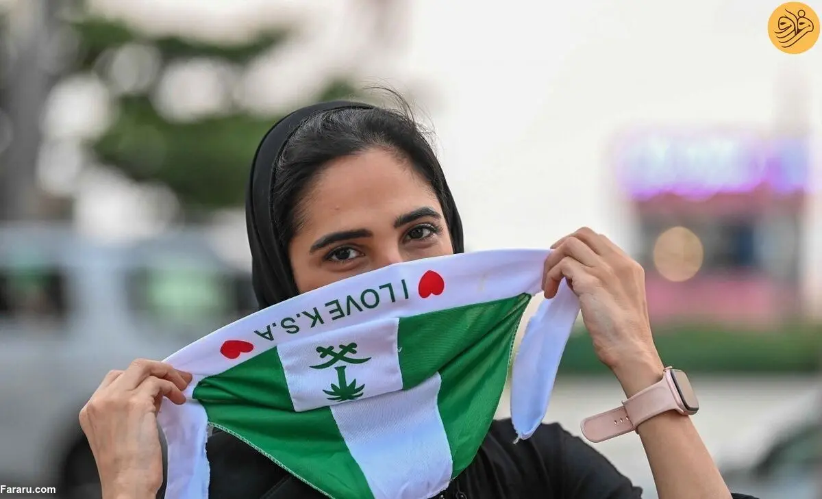 (ویدئو) شهروندان عربستانی جام جهانی را در ورزشگاه‌ها می‌بینند