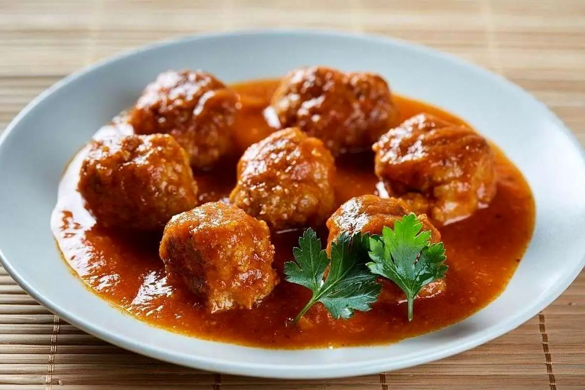 طرز تهیه کوفته قلقلی با مرغ + سس مخصوص