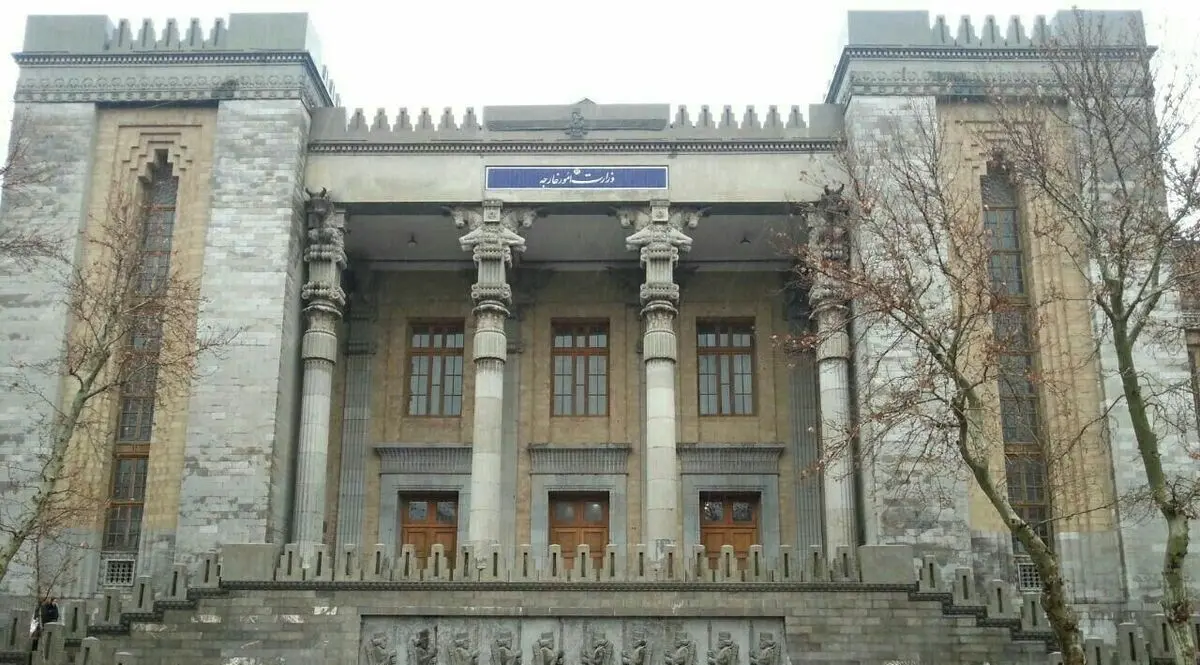 احضار سفیر فرانسه به وزارت خارجه