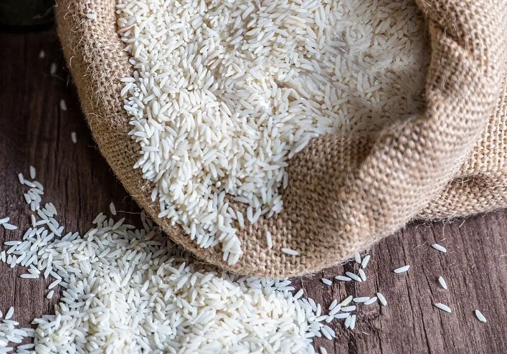 توزیع ۶۰ هزار تن برنج در کشور؛ قیمت در روزهای آینده کاهش می‌یابد؟
