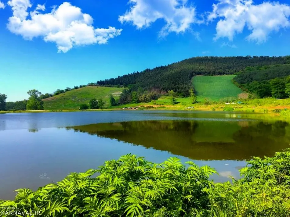 چشم‌انداز بهاری از آب‌بندان توشن گرگان