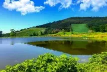 چشم‌انداز بهاری از آب‌بندان توشن گرگان