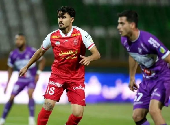 تصویر؛ قفسه خاطرات لیگ در پوستر پرسپولیس مقابل هوادار