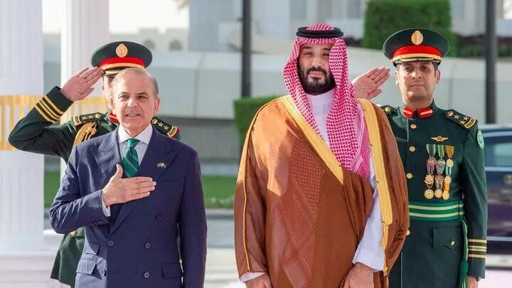 رویترز: پاکستان فروش سلاح به سودان را متوقف کرد