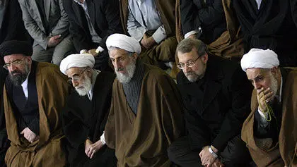 عکس>حاضران صف اول نماز جمعه دیروز