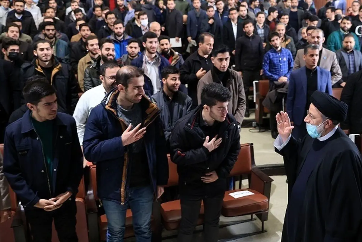 (ویدئو) انتقاد دختر دانشجو به رئیسی درباره سعید جلیلی