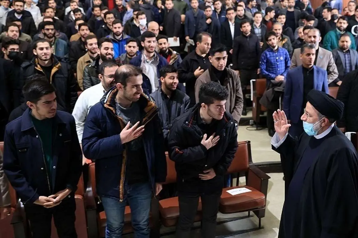 (ویدئو) انتقاد دختر دانشجو به رئیسی درباره سعید جلیلی